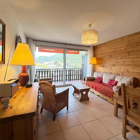 Calme Avec Balcon Et Vue Montagne Pour 4 Pers - Fr-1-515-227 Apartman *